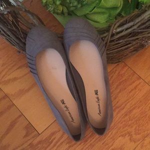 American Eagle flats